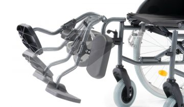 MultiMotion M5 lichtgewicht rolstoel - Zitbreedte 45 cm - Luxe uitvoering - Remmen op duwhandvatten - Inclusief zitkussen - PU banden