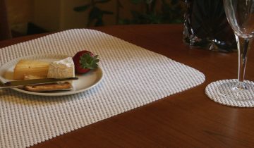 Isagi StayPut 6 stuks beige anti-slip Placemats en Onderzetters