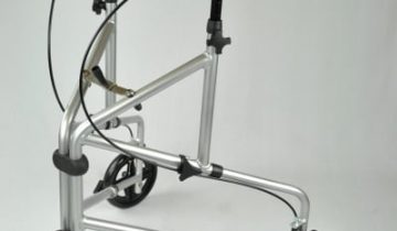 Aluminium 3-wiel rollator blauw licht en wendbaar