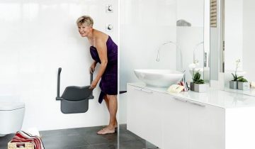 Etac Relax Douchezitje - Opklapbaar - met Armsteunen - Breedte 40 cm - tot 125 kg